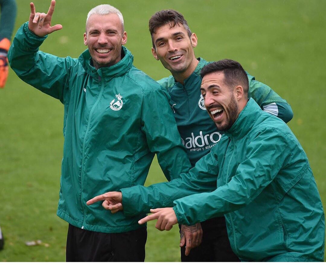 Felicidades <a href="/barral23/">David Barral Torres</a>!! 🤟🏻🎂😁