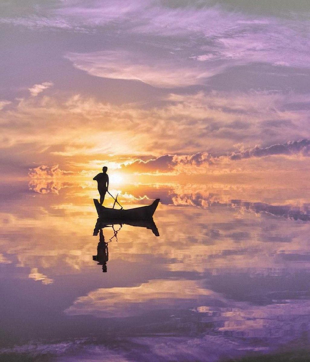 MSacketts's tweet image. 📌 You are doing your best. Look at how far you’ve come.

Look how strong and resilient you are. No current situation or challenge can hold you down. You are too powerful. Let go of the overthinking. Remember who you are, why you started, and where you’re headed. Stay safe!! 🙏