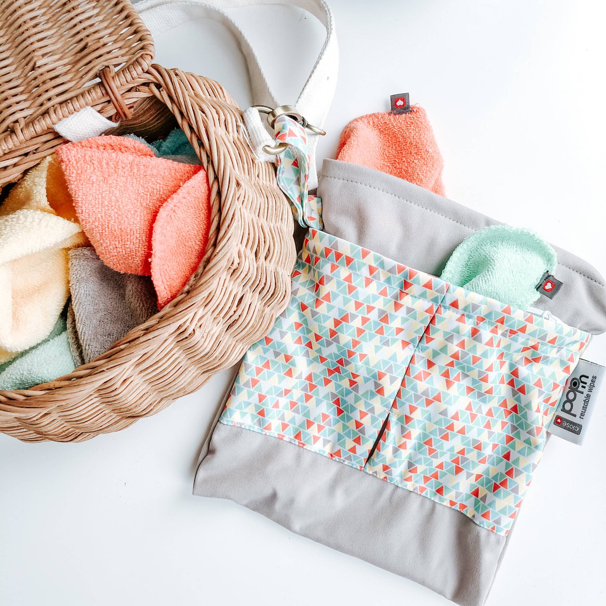 babipur's tweet photo. We're giving away a set of these Pop-in reusable wipes over on the #Babipurgram Instagram page this week. Be sure to follow us on there to find out how you can take part⬇️
https://t.co/0fI01QIcsy
📷Thanks to team member Kristina for the photo
#lovebabipur
#popin
#closeparent https://t.co/UQlGeqiRFY