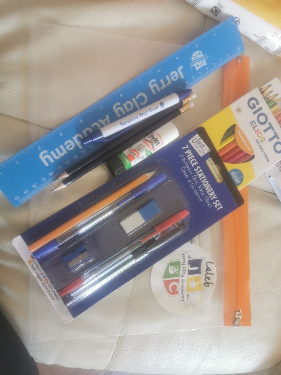KimberleyPres17's tweet photo. Collected Caleb’s pack today thank you @JCAWakefield he couldn't wait to get jone a draw a lighthouse! https://t.co/9L08e1jM6f