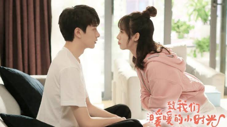  #PutYourHeadOnMyShoulder Rating 9/10  Typical fluffy-youth-college drama but well written!! Lin Yi and Xing Fei did so well as the main leads  and I surely enjoyed the funny scenes at their share house (& at the lab with the professor) the post credit scenes are gold!