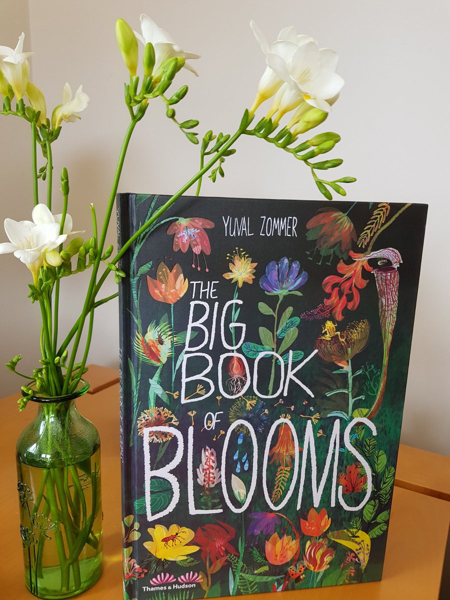 Some fabulous #bookpost today - Thank You @thamesandhudson ! 
#TheBigBookOfBlooms by Yuval Zommer is packed full of interesting facts, with wonderful illustrations bursting with colour on every page. Lots of tiny little creatures to spot too. Gorgeous!