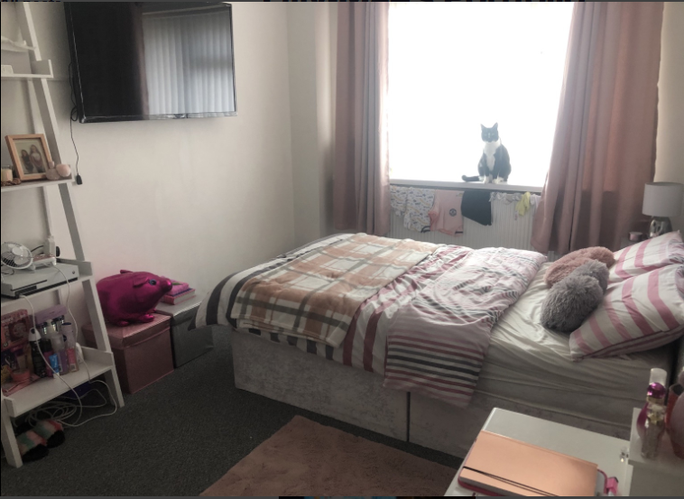 ALCRRYear5's tweet photo. It's National Tidy Your Bedroom Day today! So of course it had to be set as a Teacher's Challenge. Congratulations to Lily-Mae who has completed the challenge! https://t.co/N7encNIsdW