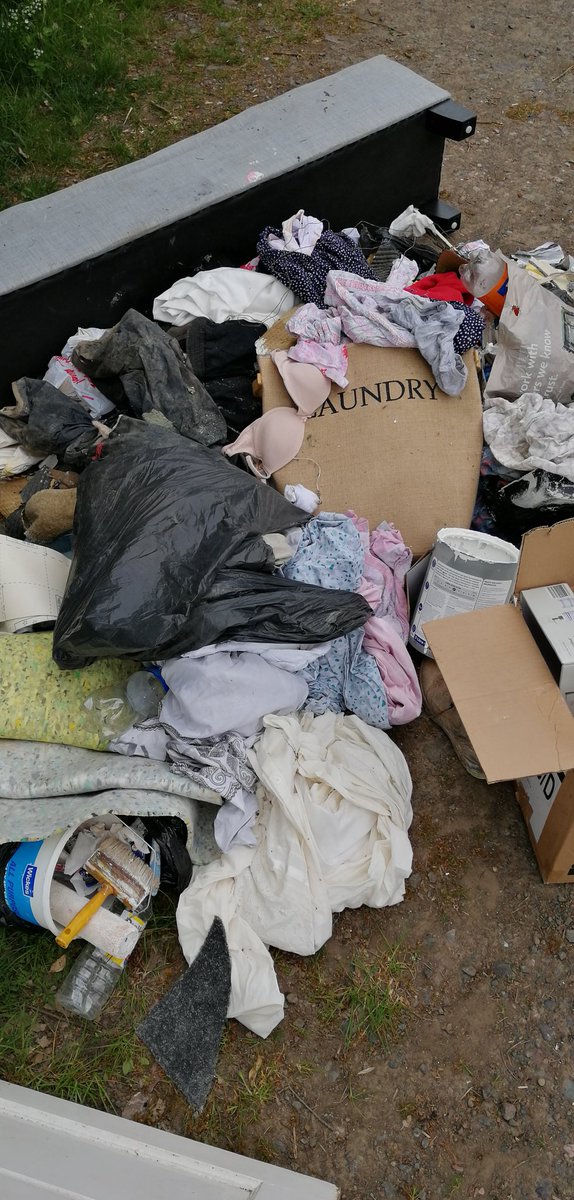4520special's tweet photo. Wow that's one way to publicly air your dirty laundry! Where's your duty of care in making sure your waste ends up at the open recycling centres or your bin rather than in a lane? @TelfordWrekin @telfordlive @ShropshireStar @ShropCouncil @KeepBritainTidy @WildlifeTrust https://t.co/TCyV3GTgwW