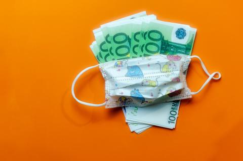 ingdk's tweet photo. Kronik: Covid-19 udstiller patentsystemets snævre fokus på profit https://t.co/uNADME2URL https://t.co/bTnWh4Um0O