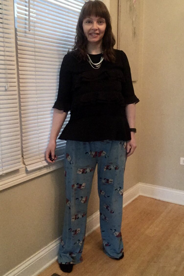 JessicaChen100's tweet photo. Today starts Deneen’s Virtual Spirit Week. Today is Half and Half Day! #DeneenElementary https://t.co/1Qkw7It2T6
