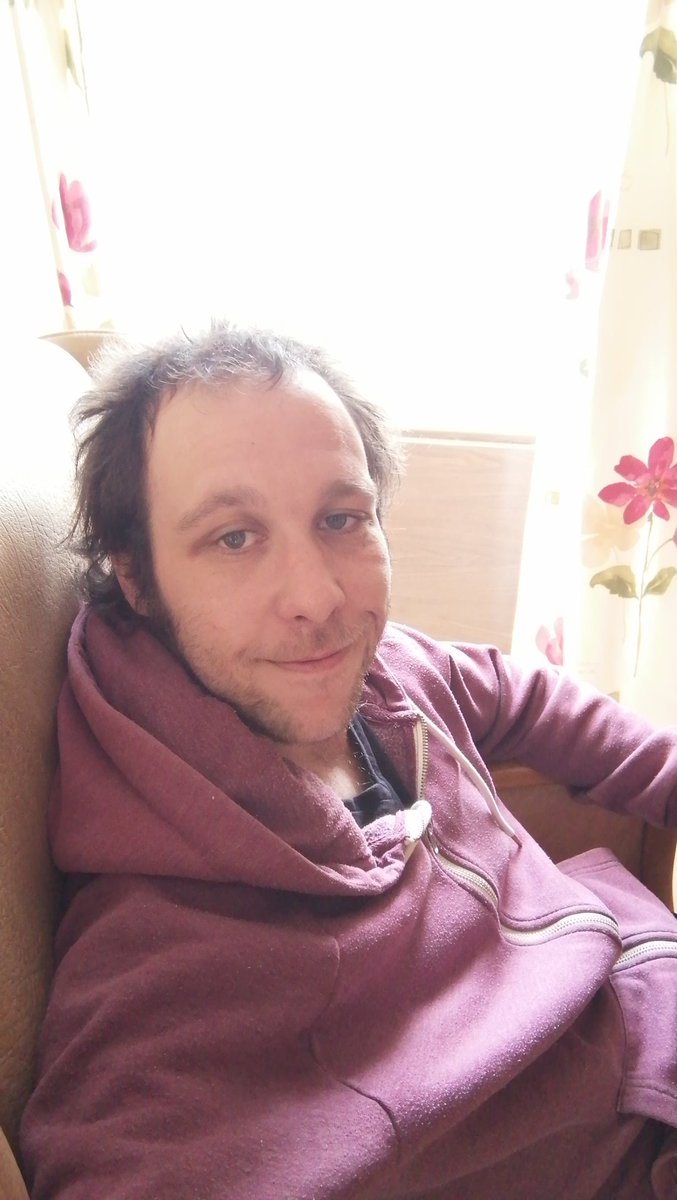 AndrewSessford's tweet photo. Me x https://t.co/QR3QrDJJHP