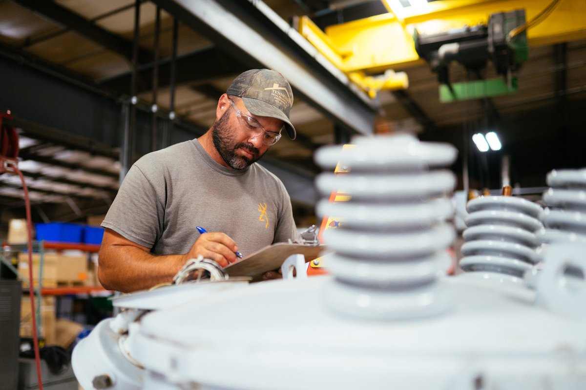 knoxchamber's tweet image. The University of Tennessee Center for Industrial Services (@UTCIS) has announced two new opportunities of service to help manufacturers impacted by #COVID19. Learn more: bit.ly/2WjxAW2