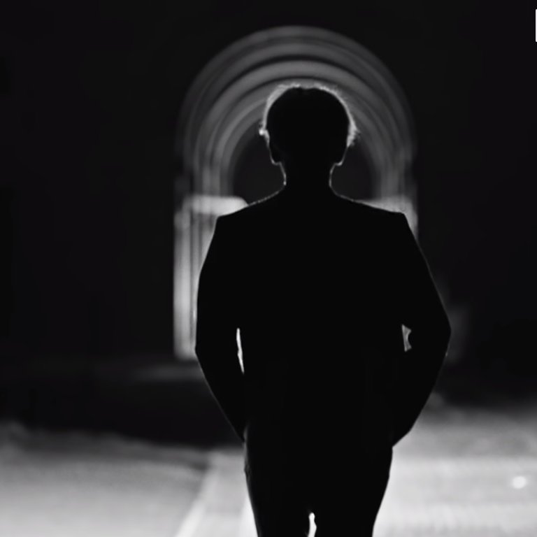 Your_Lyna's tweet photo. Some moments from Delight reminds me so much of City Lights album🤔😄 And UN Village ofc❤️ Baekhyun looks so good🥰
#Baekhyun_Delight #BAEKHYUN #BOLO2 #Delight @weareoneEXO @B_hundred_Hyun https://t.co/xAz4p41ZV3