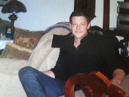 mcnteiths's tweet photo. happy birthday to my sweet boy. 38 would’ve looked so good on you. fly high angel❤️ #happybirthdaycorymonteith https://t.co/h2FxicmEDX