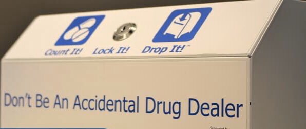 CountLockDrop's tweet image. Week 2 of our @DisposeRx giveaway has begun! Tweet us a picture/video of how you and your community partner LOCK your medications. Be sure to tag us, @DisposeRx #quarantineprevention and #countlockdrop for a chance to win! More info in bio!