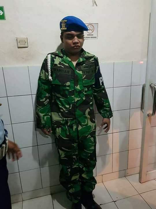 wloewloe_'s tweet photo. @txtdrberseragam Yang ini bidan beneren. Yaudah buat penyeimbang score

Banci 1 - 1 Tentara https://t.co/PboYfPXuVx