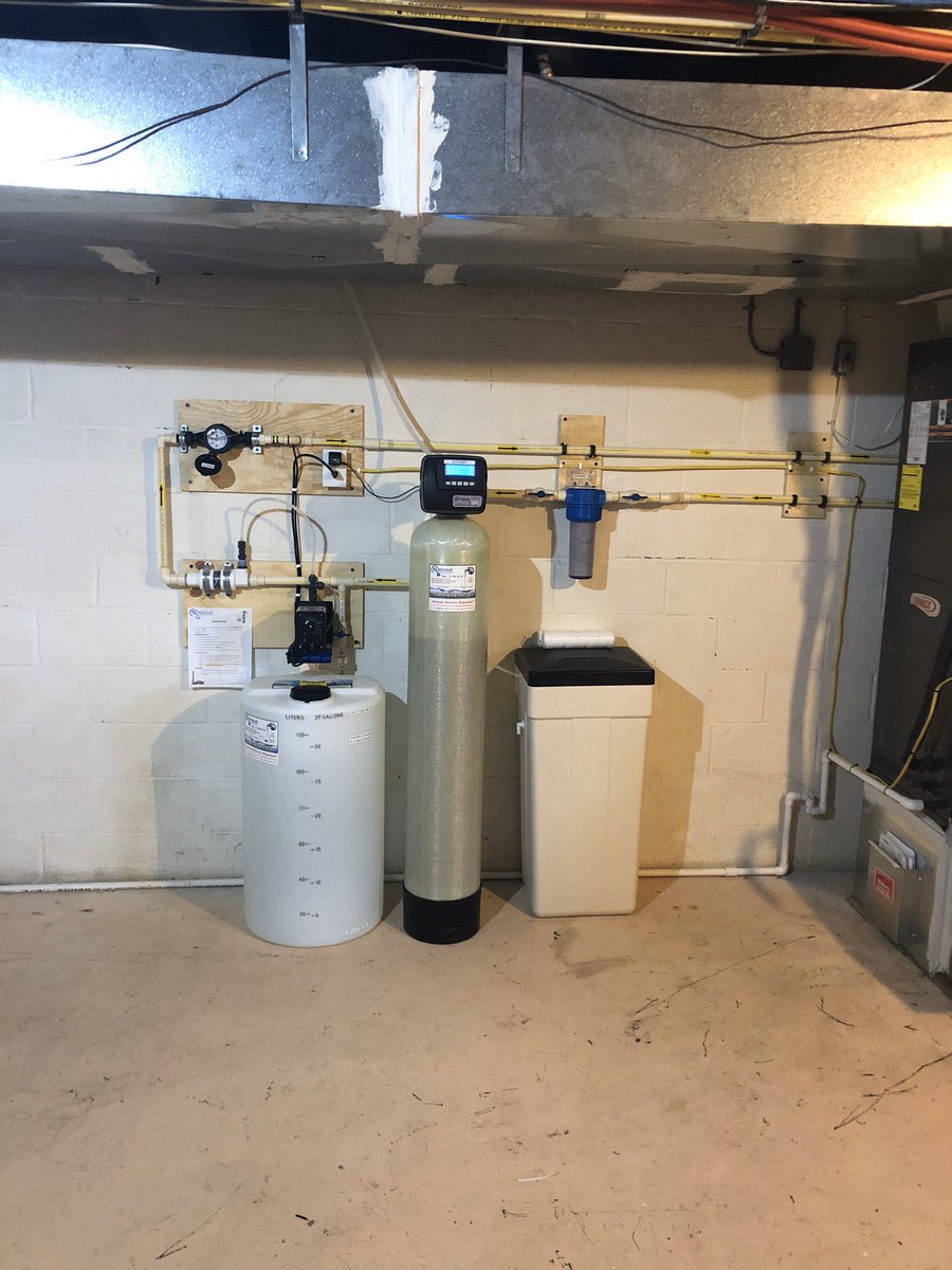 N_W_S_C's tweet photo. #Installation of a #SolutionFeeder for #pH & #corrosioncontrol ,a 10” easy to use #sediment #filter ,& a #WaterSoftener for #hardwater for a happy new customer!
We are open & ready for any of your #watertreatment & #WellPump needs.
@ClackCorp @pulsatron_care @MilbyCompany https://t.co/pmRg4P2ANZ