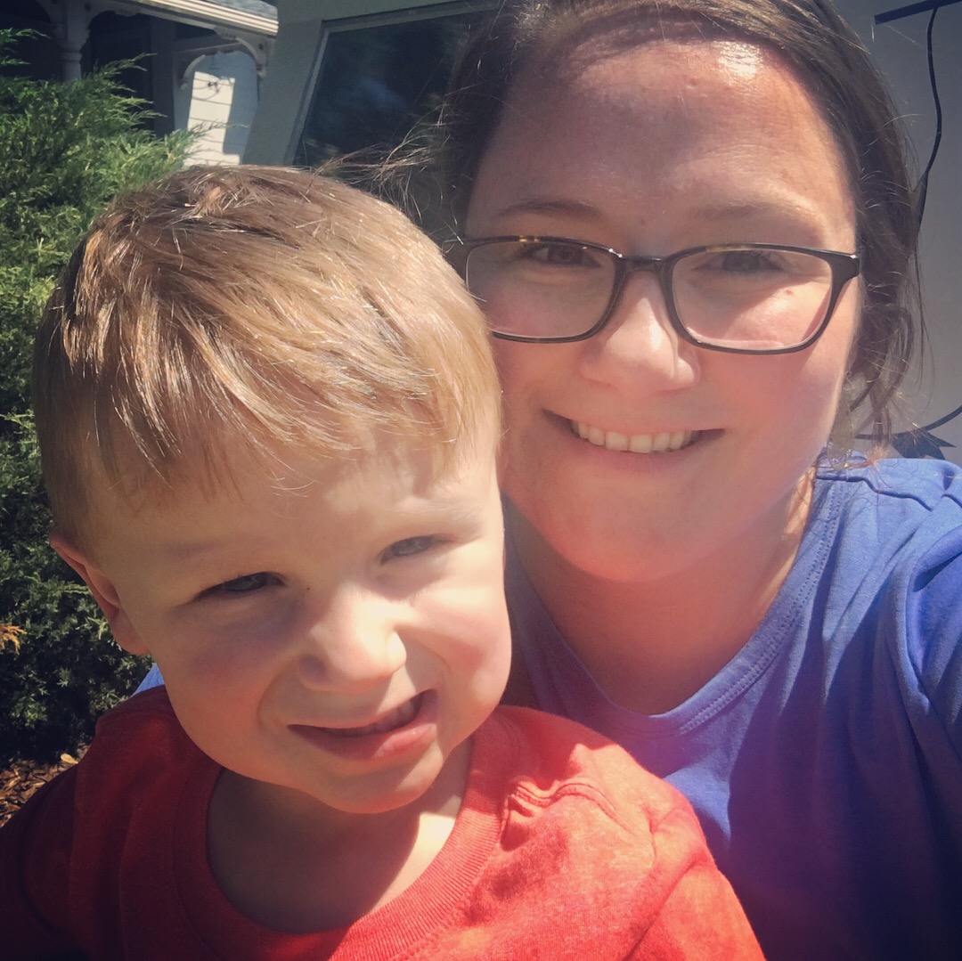 SUNY_cgcc's tweet photo. Attention, #CoGreene! We are happy to announce last week's #VirtualPopUp contest winner, Adrienne Miller!
Congratulations and thank you to @drin11! We hope you enjoy your $30 Stewart's gift card and C-GCC swag!
Let’s go! @suny #cogreenecares #sunytogether https://t.co/g9YS6G5c1K