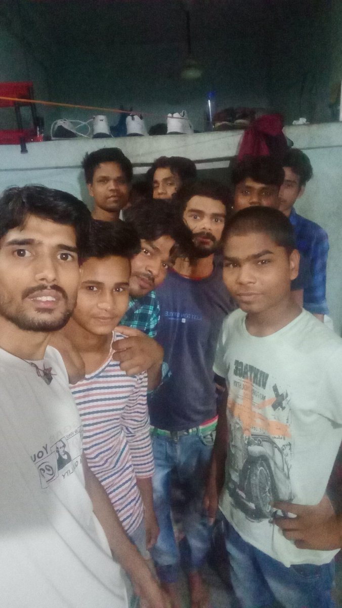 MahabirJmm's tweet photo. माननीय @HemantSorenJMM जी टुंडी विधानसभा के 12 मजदूर भाई गुजरात के सूरत जिला मे फसे है,और रेड जोन मे है और बह���त कस्ट मे है, कृपया ये सब को मदद करने का कस्ट करे! पिनकोड-394210 फोन-9773431941 @mahato_mathura
@dc_dhanbad @Jagarnathji_mla https://t.co/BtZzg0KGOz