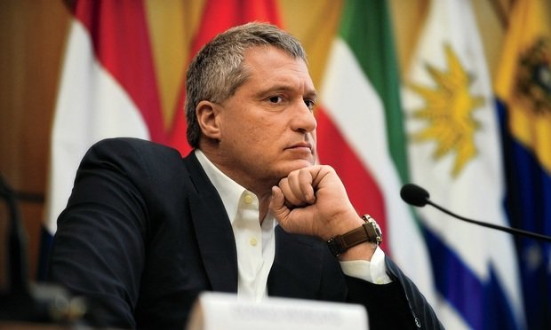 samsinger's tweet photo. Disgraced environmental attorney Steven Donziger, whose $8.6 billion judgment against Chevron over contamination in Ecuador was found to have been obtained by bribery, coercion, and fraud, fails to shake off criminal contempt charges. https://t.co/ct3RjNfnOY https://t.co/UX01tdHzmd