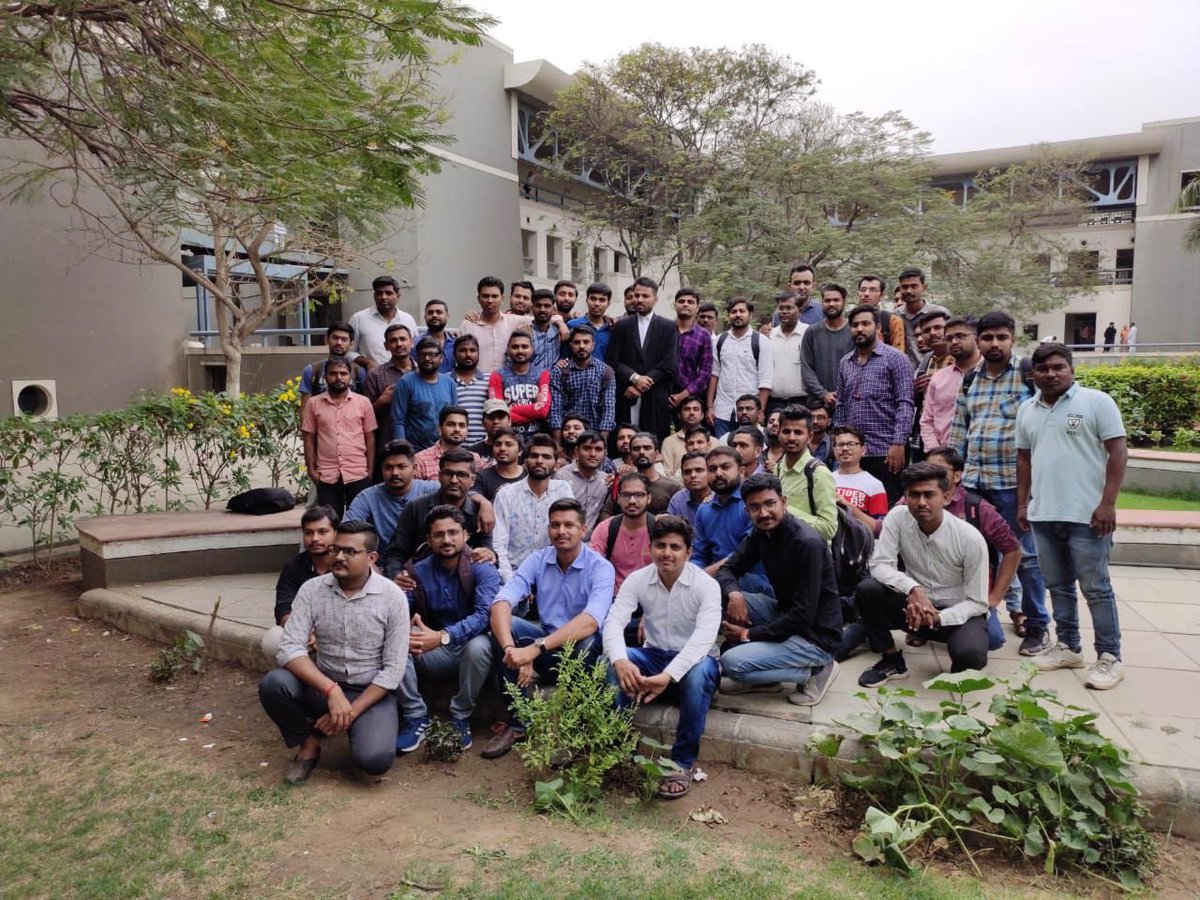 Radhadhal's tweet photo. ગુજરાતની પારદર્શિત સરકાર સામે અને હાઇકોર્ટ સામે ન્યાયની આશા રાખીને બેસેલા હાઇકોર્ટ આસિસ્ટન્ટની પરીક્ષામાં પાસ થયેલા લાયક ઉમેદવારો( Pic Before Lockdown)
#Help242
@vijayrupanibjp @Nitinbhai_Patel @AmitChavdaINC @devanshijoshi71 https://t.co/ImIUesOiOu