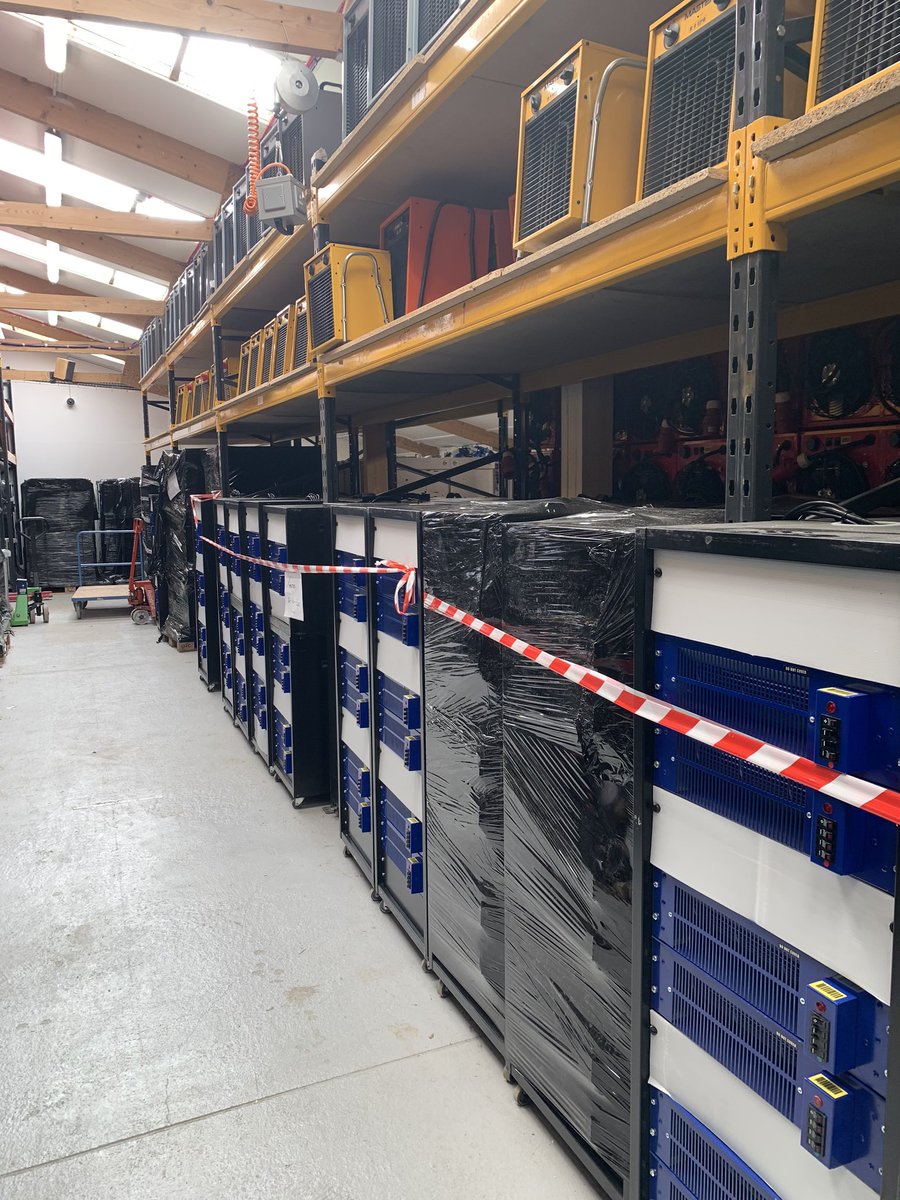 HeatLoadCoUk's tweet image. Busy Monday at the Heatload HQ preparing 2 #DataCentre projects:

Project 1 - 1MW made up of 18kw temporary racks with rack mounted #ServerEmulators and distribution.

Project 2 - 3.5MW made up of 15kw 3-Phase floor standing #HeatLoad units and distribution.