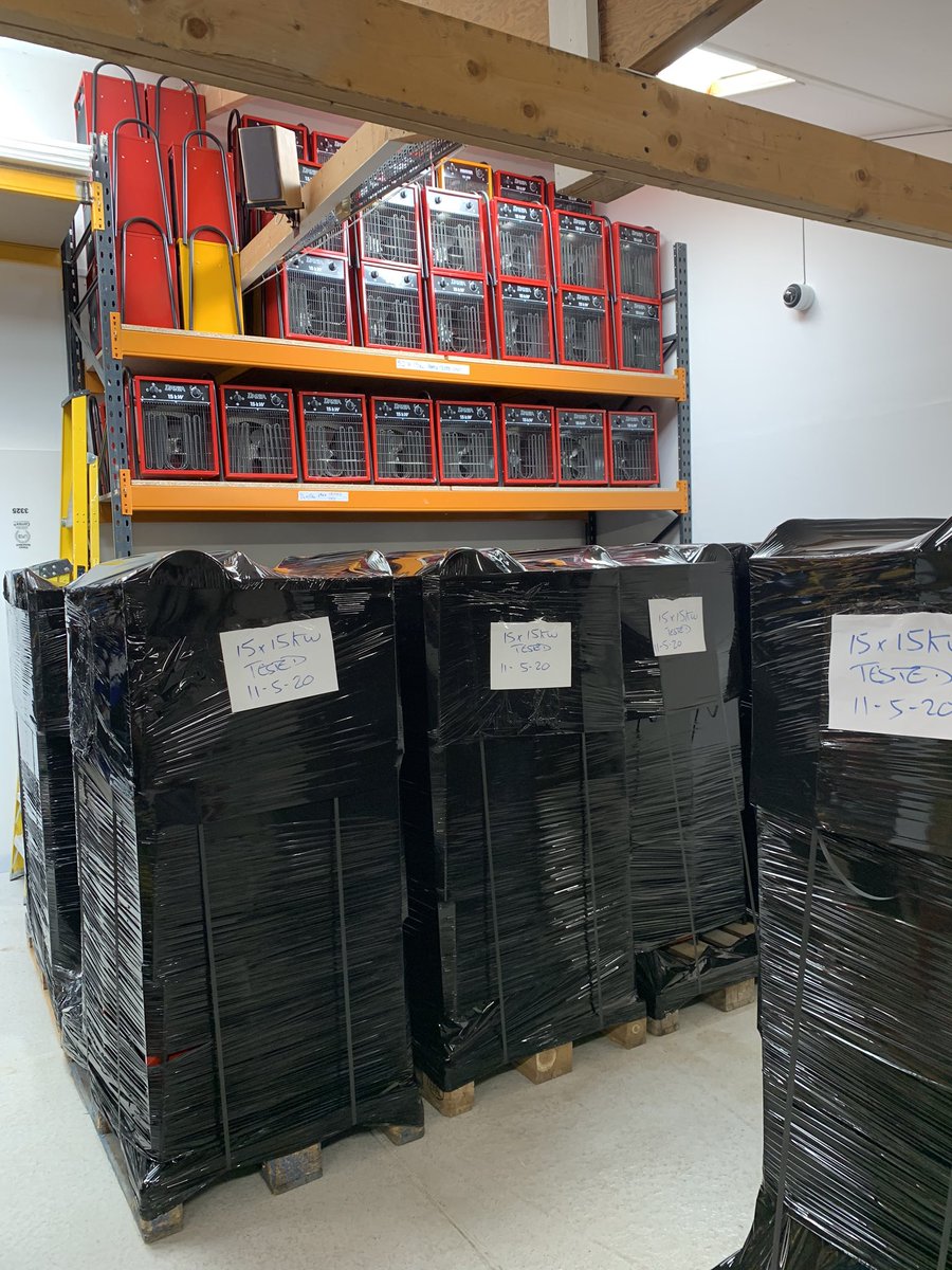 HeatLoadCoUk's tweet image. Busy Monday at the Heatload HQ preparing 2 #DataCentre projects:

Project 1 - 1MW made up of 18kw temporary racks with rack mounted #ServerEmulators and distribution.

Project 2 - 3.5MW made up of 15kw 3-Phase floor standing #HeatLoad units and distribution.
