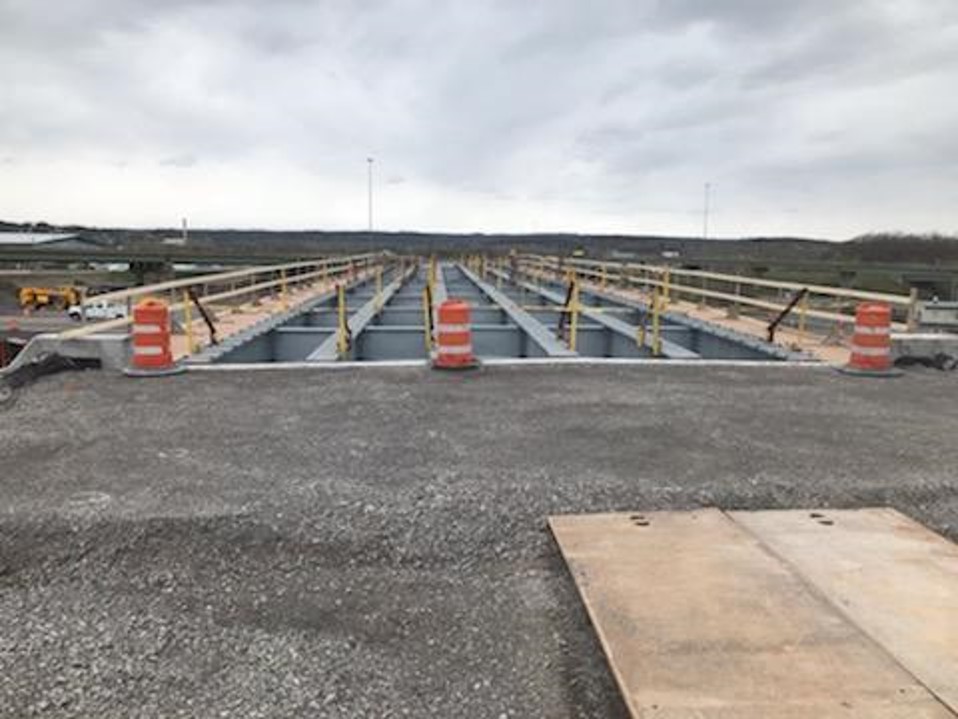 NYSDOTSyracuse's tweet photo. A look across the new bridge over I-690 at the Fairgrounds.
#Webuildbridges https://t.co/n2BC06EVJp