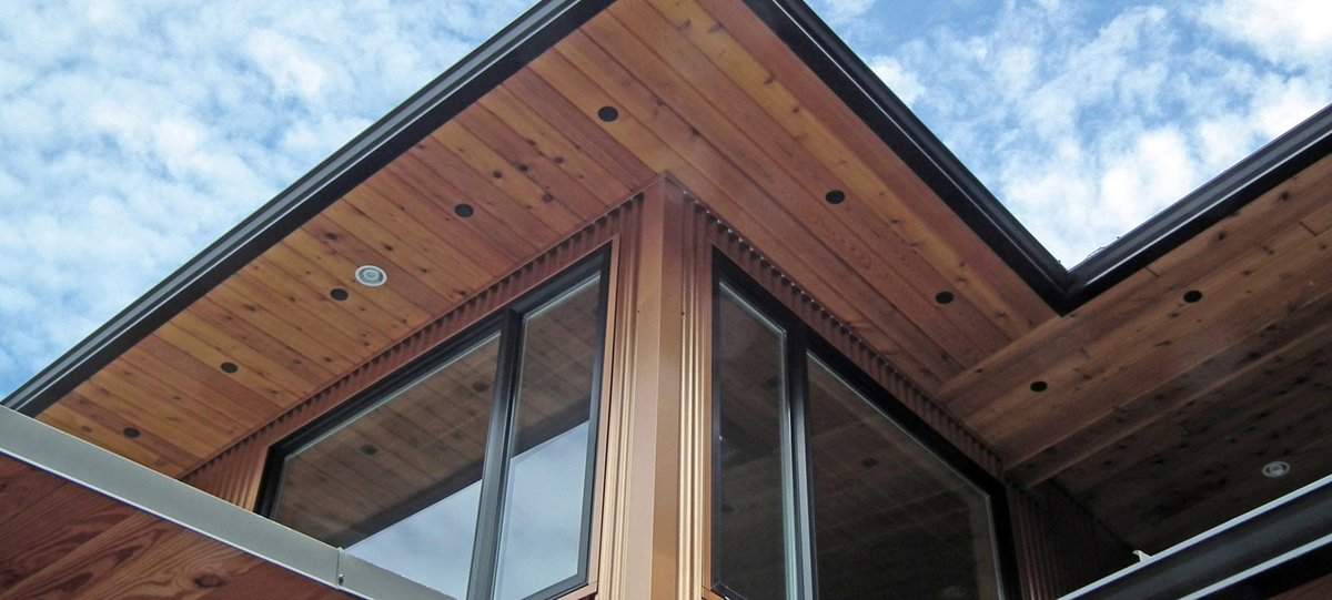 terificexterior's tweet photo. Recent from the blog: TOP 9 tips: how to hem the eaves correctly? https://t.co/2CCTvigzNn via @terificexterior #Kelowna #Kelonews #Cedarsoffit #Soffit https://t.co/cXHU4M35Qg
