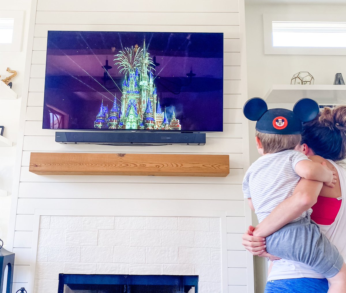 heiki21's tweet photo. When you’re supposed to be waking up at The Grand Floridian @WaltDisneyWorld but need to improvise 😢❤️ @DisneyParks #WaltDisneyWorld #covid #COVID__19 #disney #fireworks #disneyfireworks #youtube https://t.co/zca9ofx5sq