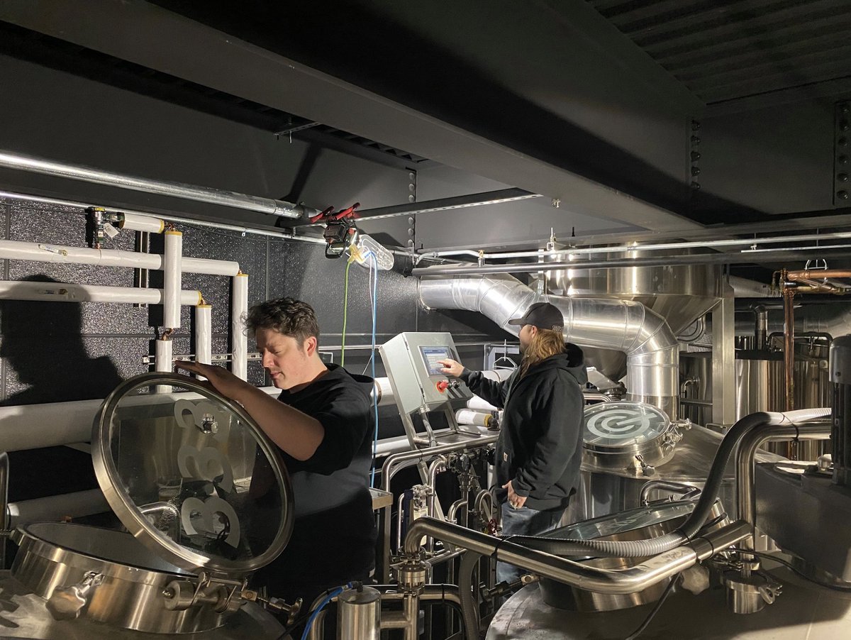 .<a href="/GridCityBeer/">Grid City Beer Works</a>
 crafts delicious brews out of love. This fresh face to the local brewing scene has opened their doors recently—check them out at bit.ly/2KPWI01! Place a pick-up order with them and get the latest SLUG Mag to go along with your tasty food and beverages.