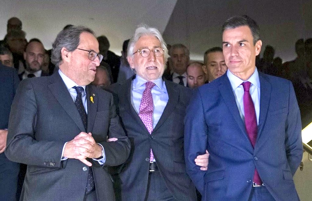 PChaparro1987's tweet photo. Notifican que el #TS se reunirá el Martes19 para deliberar el fallo de sentencia sobre el "caso #blanquerna".
Tras 7años de aberración judicial y "pena de banquillo" por defender la unidad nacional,sabremos finalmente nuestro destino, el de la PRIMERA LÍNEA en defensa de ESPAÑA. https://t.co/585njcAivU