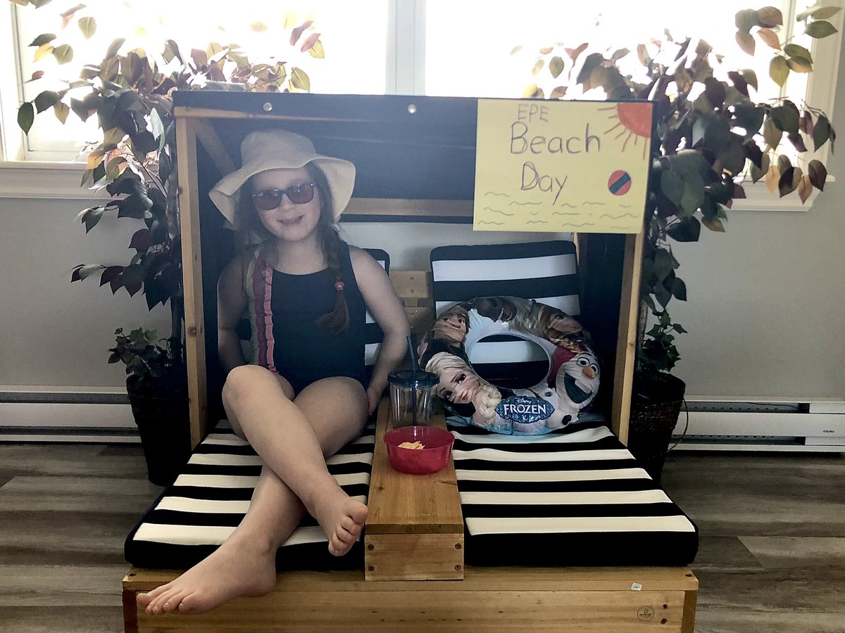 MariaFifield11's tweet image. Kicking off EPE’s Virtual Spirit Week with a beach day!  @ElizabethParkEl