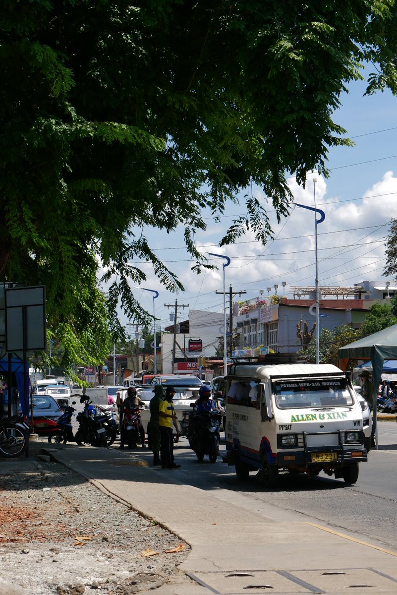geoffrey_dlh's tweet photo. GCQ checkpoint in puerto princessa
#Quarantine #palawan #puertoprincessa https://t.co/b30P5J8gy2