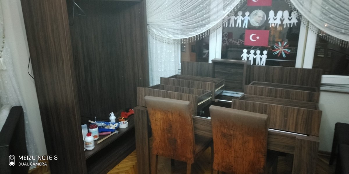 aKiNeToNe's tweet photo. Karantina zamanı gaza gelip bütün mobilyaları boyayıp yenilmeye çalışmak...
Deli mi dürttü amk 😂
#pazartesi #avmler #berber #AVMlereGitmiyoruz #coronavirus #Corona #DIY #cadence #multisurfaces #iyihaftalar https://t.co/PTxlpYgGm8