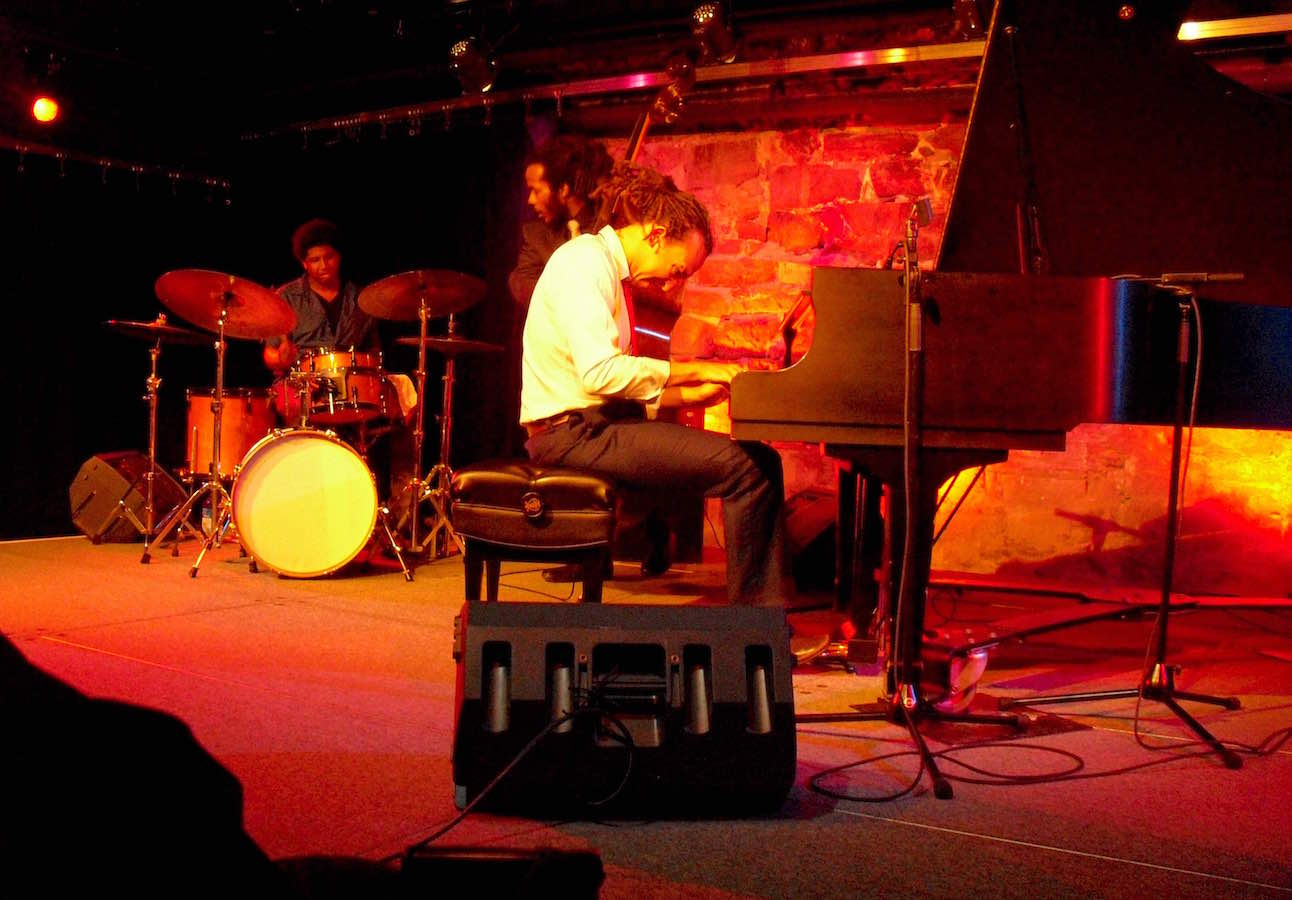 Happy birthday Gerald Clayton ( 