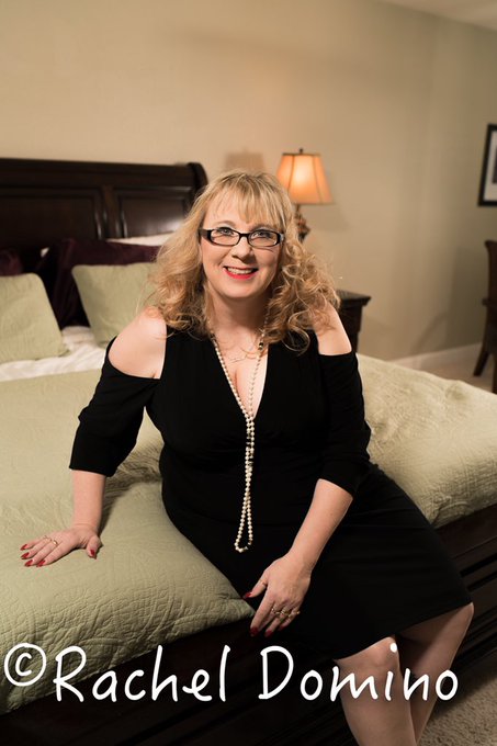 Happy Happy #milfMonday!! Let&rsquo;s start this week with a smile! Find more like this at https://t.co/tJLBP5yt7r<a href="/tag/milfmonday"class="tags">#milfMonday</a>