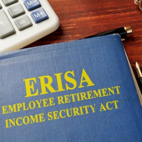 Pursuant to a new rule from the #IRS/#DOL, key #ERISA deadlines, including #COBRA election and premium payment deadlines will be tolled during the #Covid_19 outbreak. Read more about what this means for employers in Jessica Summers' latest blog: 
paleyrothman.com/legal-blog/new…