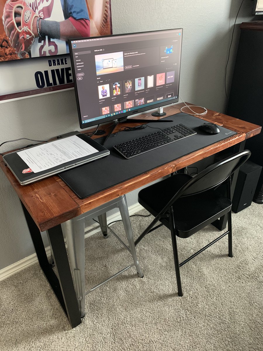 Quarantine DIY project lol, I needed a desk and figured I’d build my own🤩