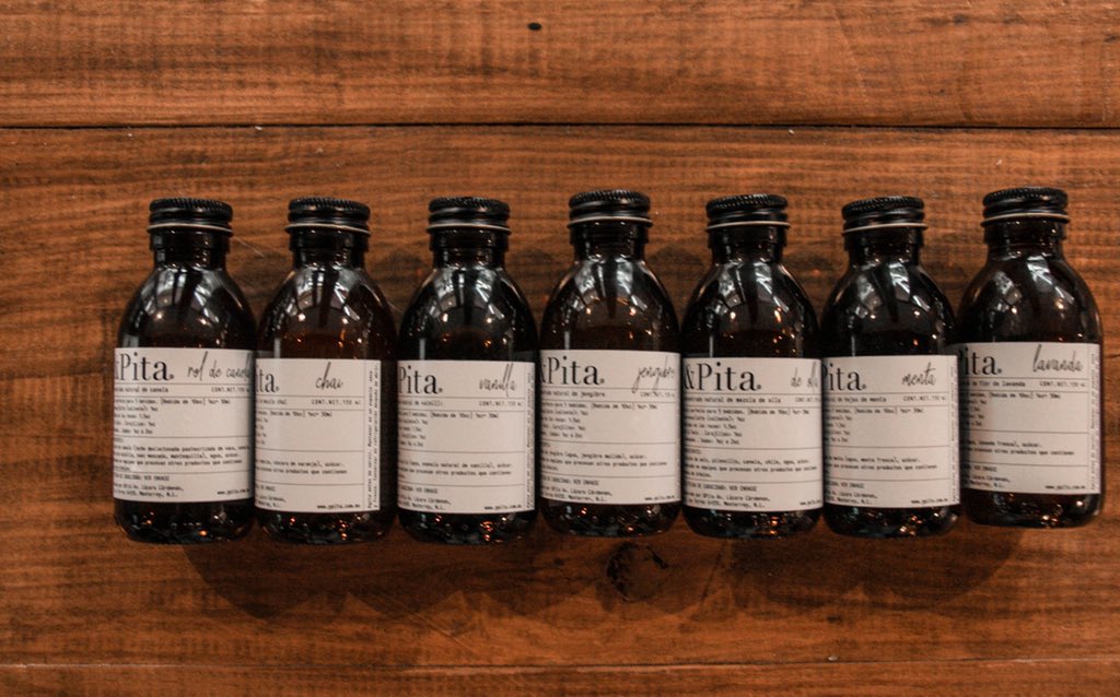 ypitamx's tweet photo. Los nuevos babies de la familia de &Pita. Hoy es un buen día 🤩 #naturalsyrup #coffeeprops #coffeelovers https://t.co/TMjDlAGDUw