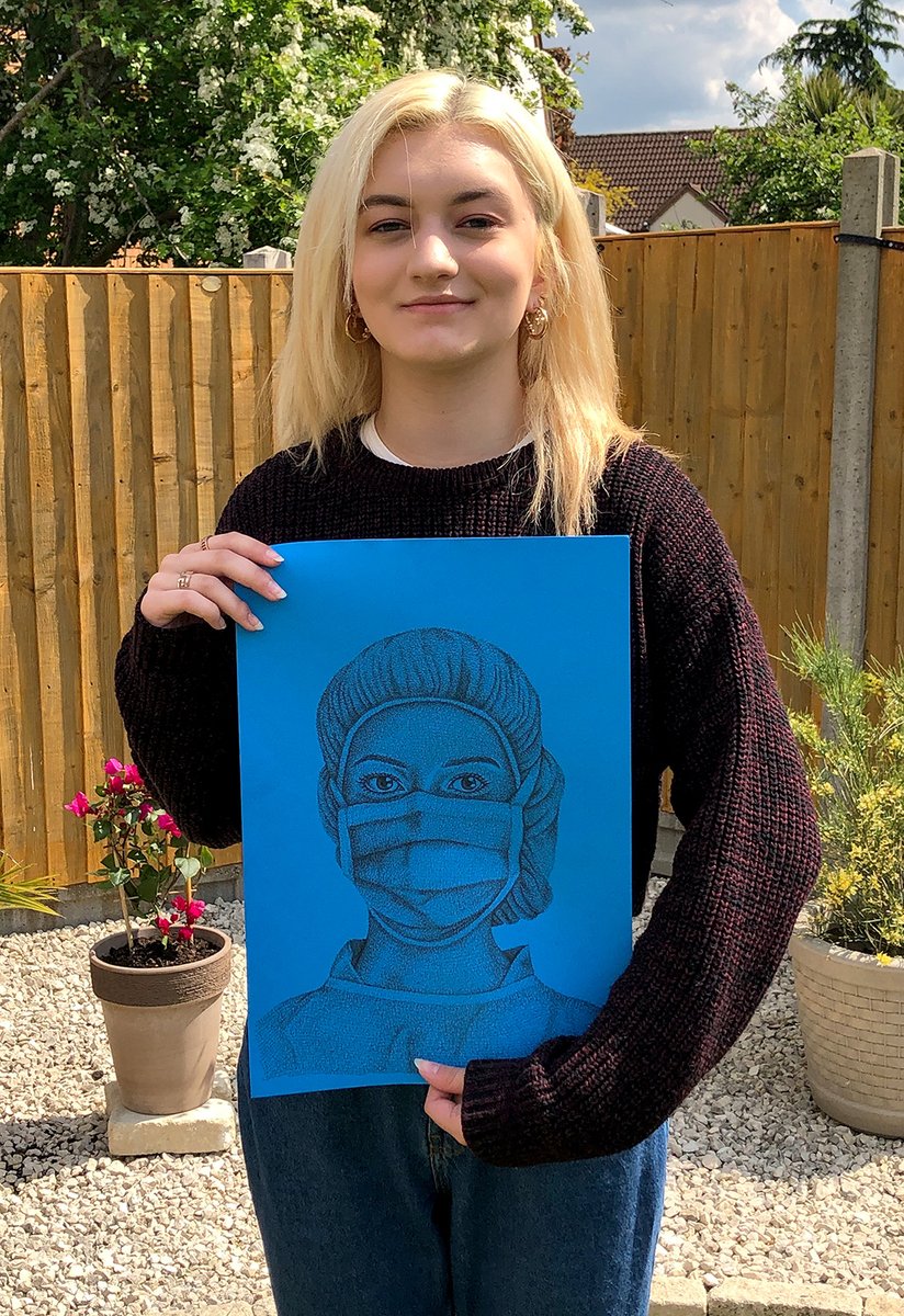 TheBSJournal's tweet image. Amazing artwork by a Bradley Stoke student. Take a look at the close-up picture to see how it is composed entirely of repetitions of the word 'hero' – all hand-drawn. ow.ly/1eIZ50zDdXN #coronavirus #NHSheroes