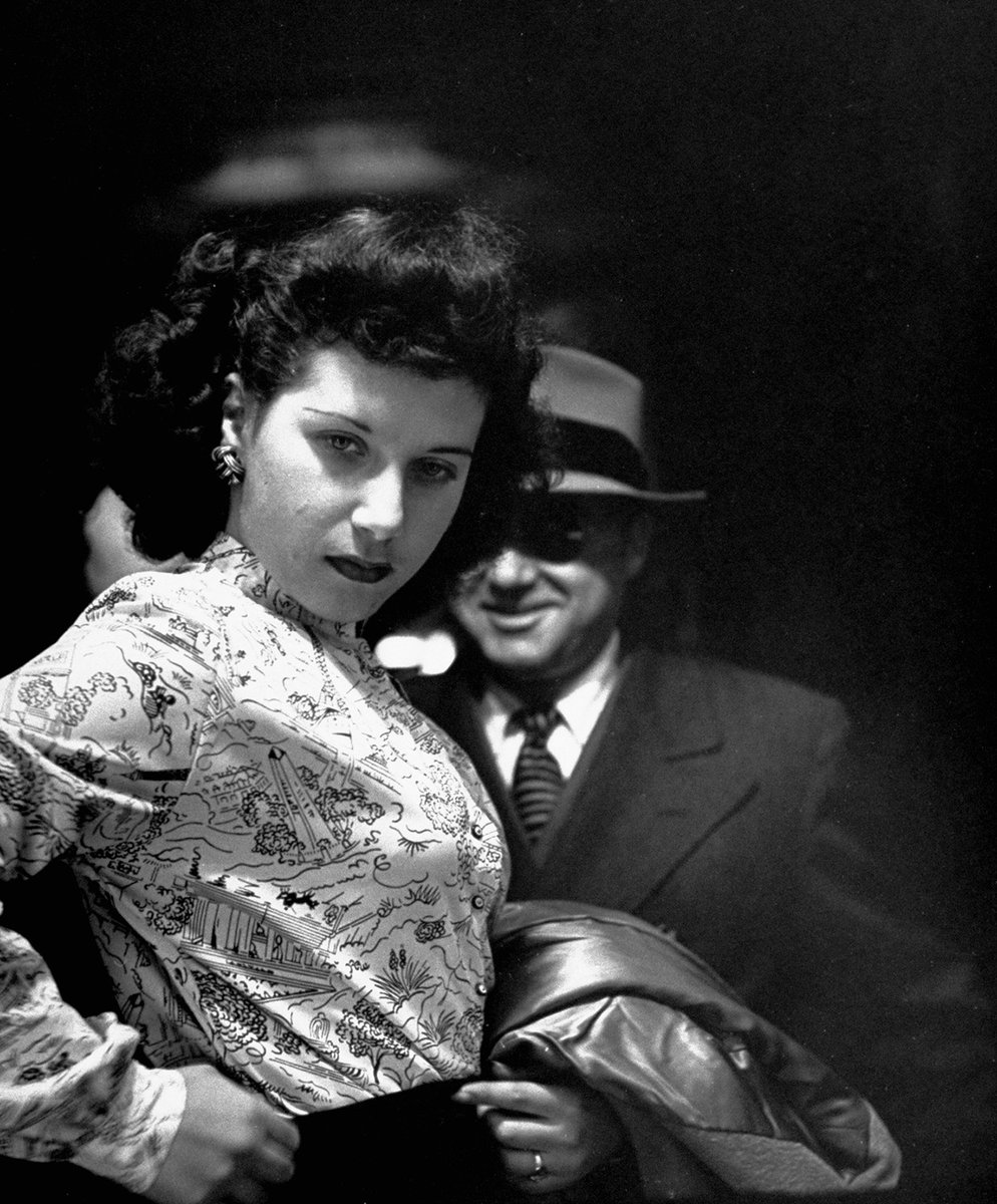 Photograph (@photographmag) on Twitter photo In 1946, LIFE Magazine photographer Yale Joel set up a two-way mirror in the lobby of the Lowes Criterion Theater in Times Square. This online exhibition at <a href="/LMillerGallery/">Laurence Miller</a> is the first time the series has been featured in nearly 75 years.
laurencemillergallery.com/exhibitions/ya…
In 1946, LIFE Magazine photographer Yale Joel set up a two-way mirror in the lobby of the Lowes Criterion Theater in Times Square. This online exhibition at <a href="/LMillerGallery/">Laurence Miller</a> is the first time the series has been featured in nearly 75 years.
laurencemillergallery.com/exhibitions/ya…
