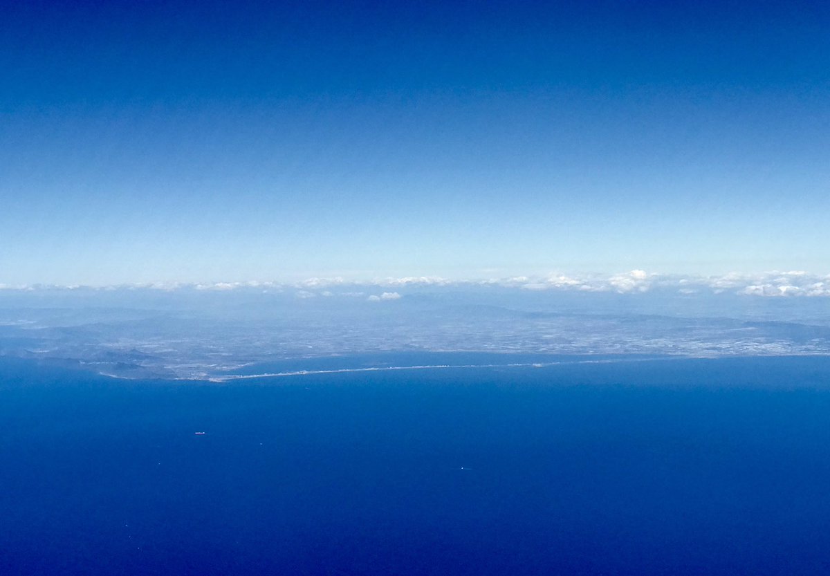 juanjuez's tweet photo. Por donde andábamos hoy?? Una pista. Le echan limón a todo..#avgeek #backtofly #dondetodoempezo https://t.co/LwSpZDGWQ7