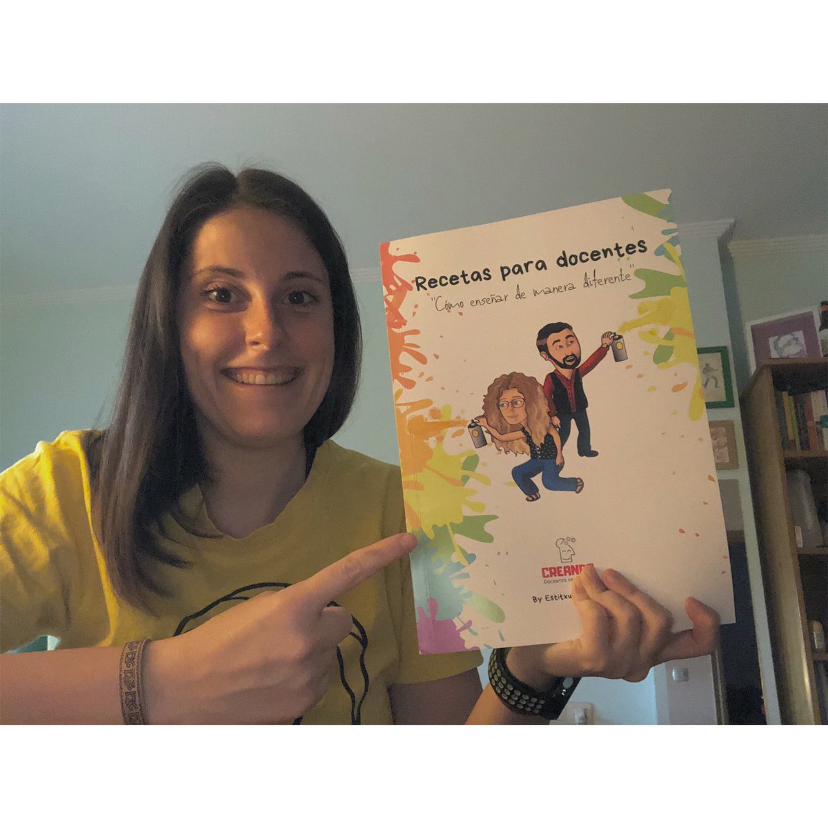 EducaRoxu's tweet photo. ➰ Por fin lo tengo en mi poder 👏🏽👏🏽 @docentescreando Mil gracias 😁 Ahora a sacarle todo el partido posible. 🔝🔝🔝 No dudes en conocerles. ➰
•
•
•
#EducaciónComoVocación 👩🏽‍🏫
#ClaustrodeIG 👏🏽👏🏽
#CuestiónDeActitud 💪🏽😊
#SéLaMejorVersiónDeTiMisma 👩🏽‍🎤👩🏽‍🎤
#EduFis ✌🏽 https://t.co/SeP8fUVWh8