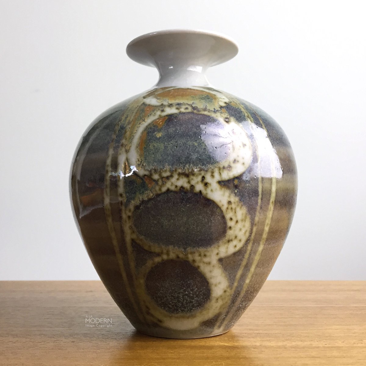ALaModern's tweet photo. Bob Sakoda modern ceramic weedpot vase, just listed @ALaModern https://t.co/bUcj9g0ABV https://t.co/T7At5yu8pP