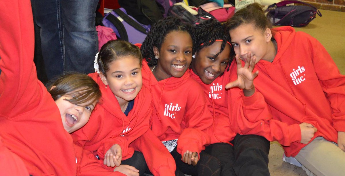 girlsincnyc's tweet photo. Thank you @edenbodyworks works for being a strong, smart, and bold supporter of our girls! #healthyhair #voluminouscurls #hairvolume #teamnaturalhairstyles #naturalhairsistas #edencurlfriends #EDENVibes #naturalhaircommunity #naturalhairdaily #naturalhairstyles #EDENhelpinghands https://t.co/0RSc8Kp7IO
