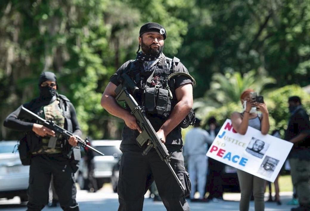 still_NunyaDB's tweet photo. Armed Black Panthers show up in the neighborhood of the two men who lynched black man Ahmaud Arbery ✊ https://t.co/bcwZrrlRwP