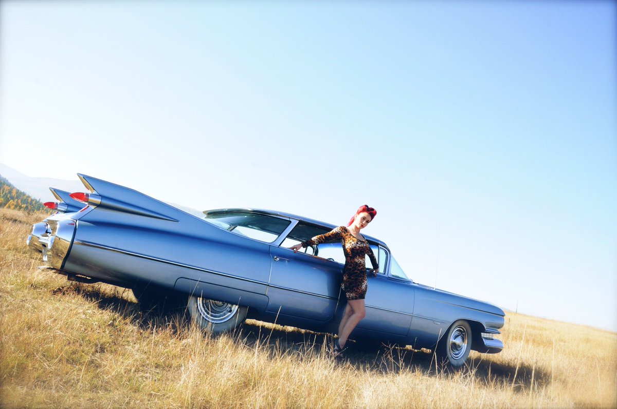 xomamajayne's tweet photo. Yes this car is in my garage #pinupmodel #59caddy #Cadillac #redhair #pinup #classiccars https://t.co/w7ZZGOosGD