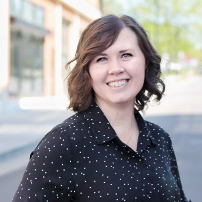 emilysikes's tweet photo. 😆 #NewProfilePic https://t.co/0tUGkV72xf