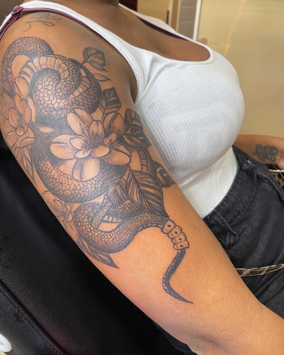 Makaylaaaaaaa__'s tweet photo. Since twitter never see’s any of my work.. #MsInk💉 https://t.co/h9VIdxsE9v