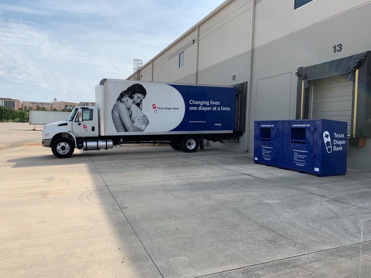 TXDIAPERBANK's tweet photo. Thank you to @baby2baby for making our donation bins possible! We are so grateful for your partnership and support. ❤️ Anyone wanting to make a donation may visit our bins at anytime to drop them off.
#Baby2Baby #TXDB #TexansHelpingTexans #EndDiaperNeed #EveryBabyDeservesAChange https://t.co/WDUFyeAtcM