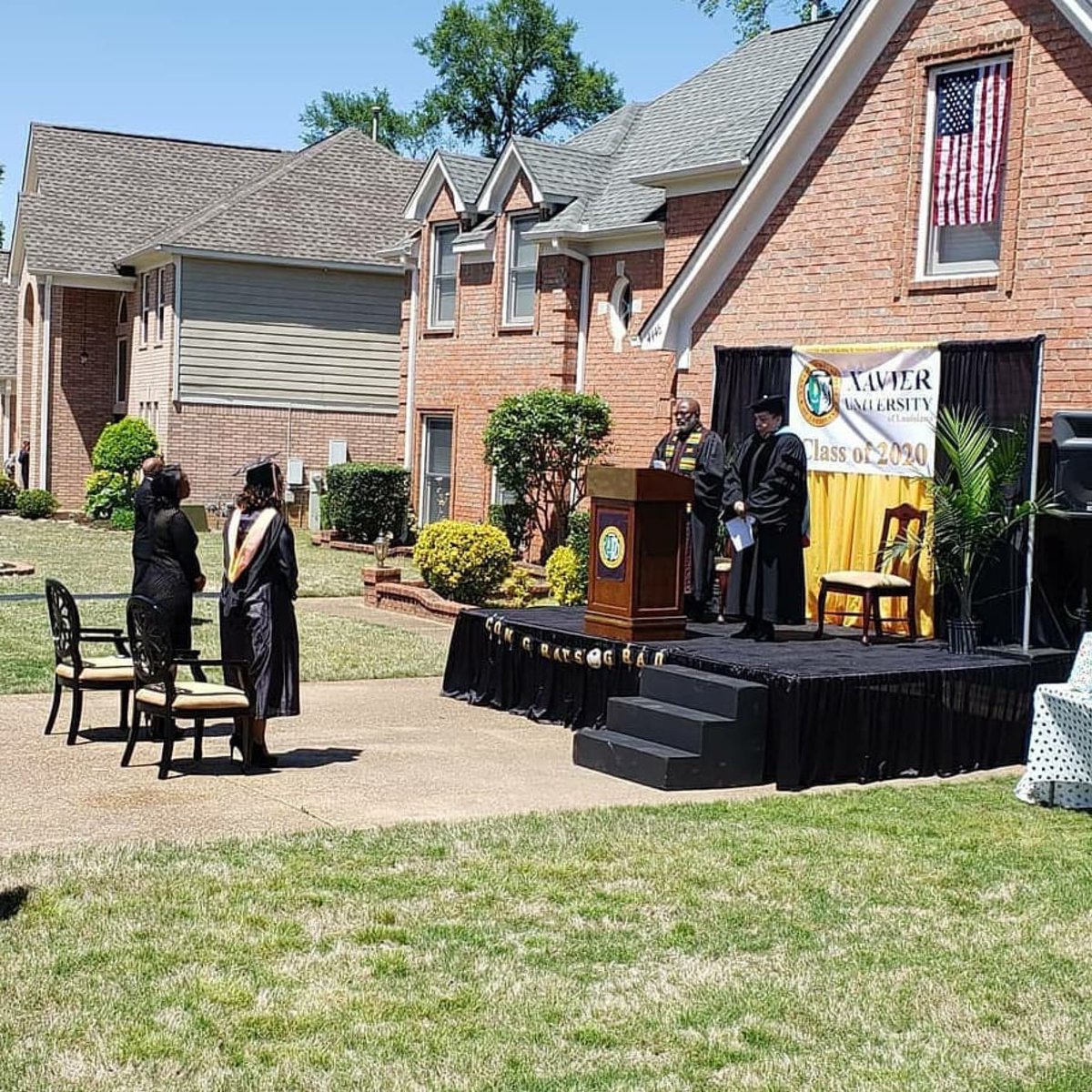 HBCUBuzz's tweet photo. This Xavier Dad made a way 💛🖤 #xavier #xula https://t.co/LUGFqYfA91