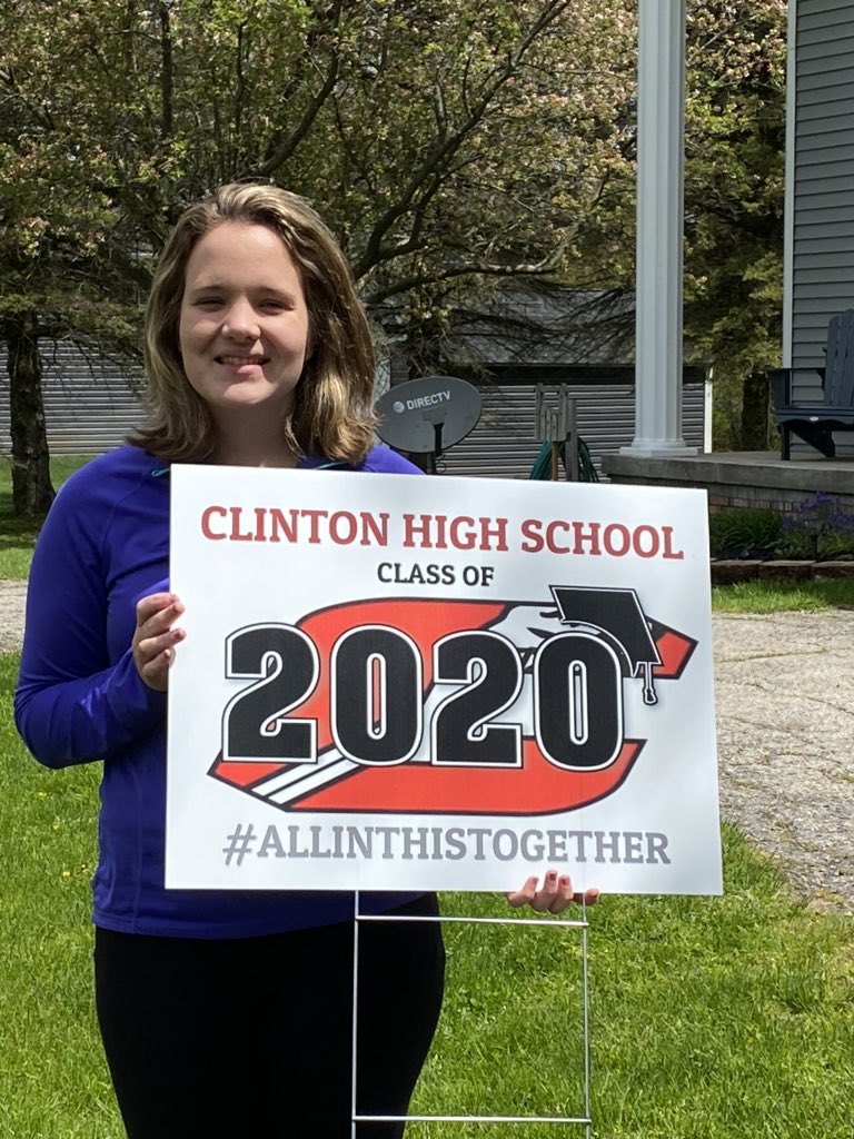Thanks for the sign CHS <a href="/CHS_LeadsTheWay/">Clinton High School</a> @clintoncommscho 😃
