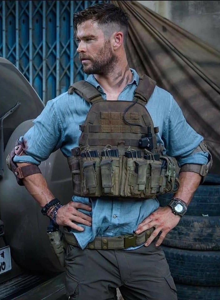 pedro_pascal_'s tweet image. 𝑯𝒆𝒎𝒔𝒘𝒐𝒓𝒕𝒉 in 𝙀𝙭𝙩𝙧𝙖𝙘𝙩𝙞𝙤𝙣 is 🔥Af

#ExtractionNetflix